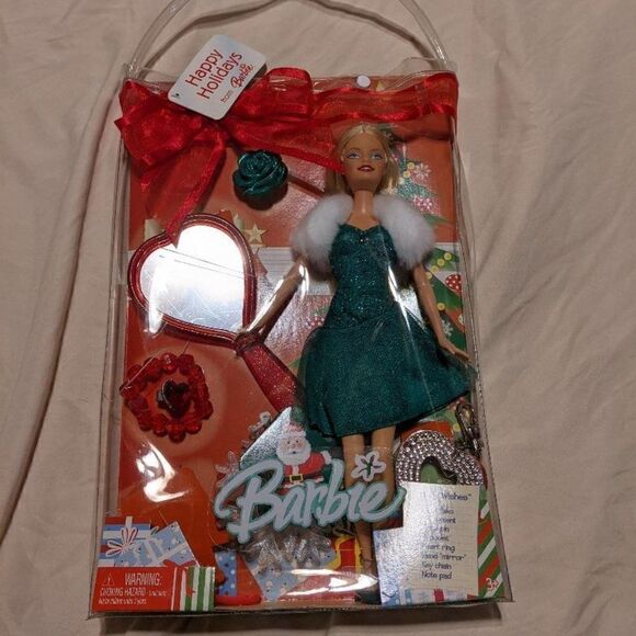 🆕NWT 2005 BARBIE HOLIDAY WISHES GIFT SET - Picture 1 of 5
